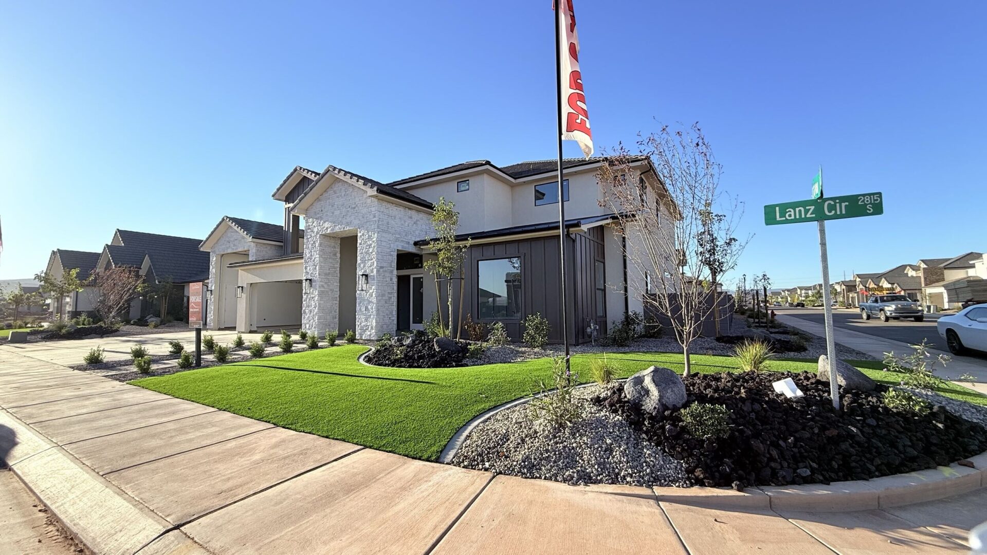 469 W Lanz Circle