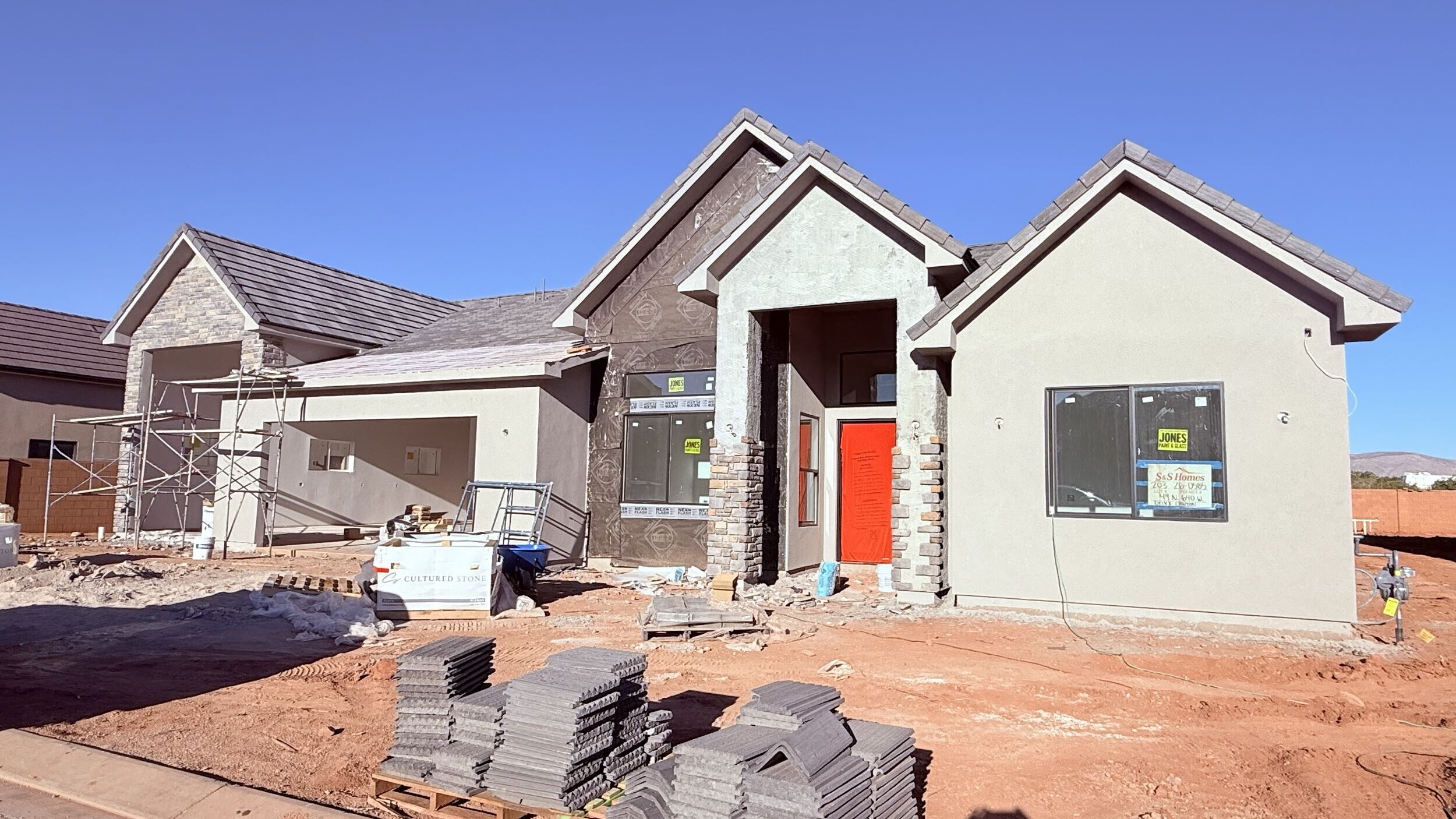 49 North 640th West